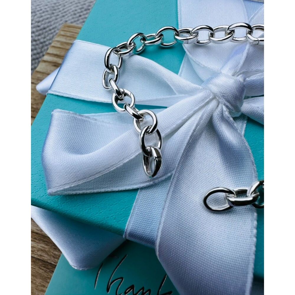 Tiffany & Co Oval Link Bracelet in Silver, 8 inch - Picture 2 of 6